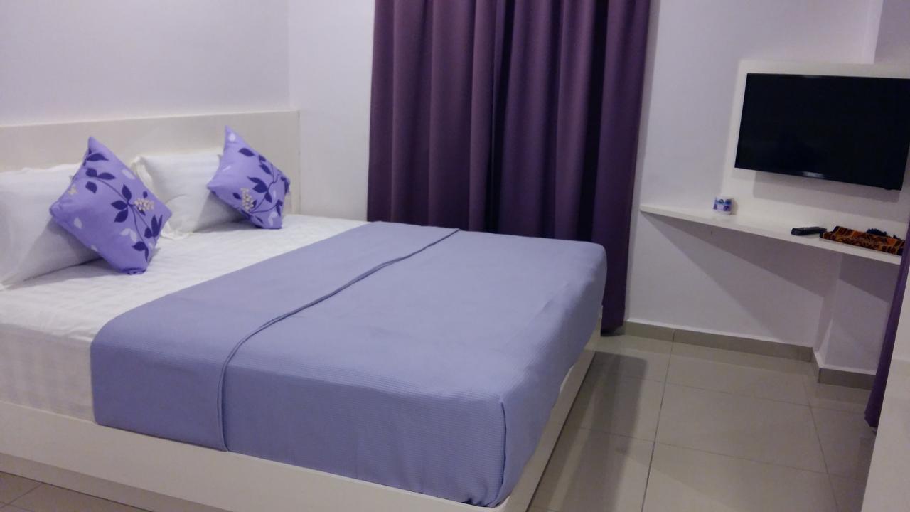 Lavender Riverside Hotel Malacca Екстер'єр фото