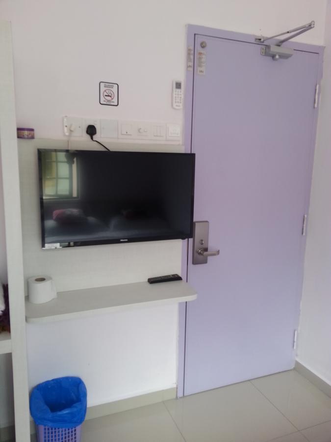 Lavender Riverside Hotel Malacca Екстер'єр фото