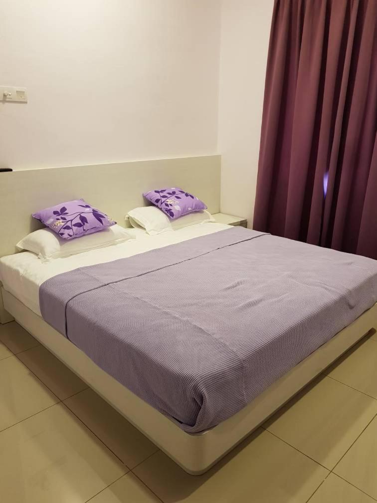 Lavender Riverside Hotel Malacca Екстер'єр фото