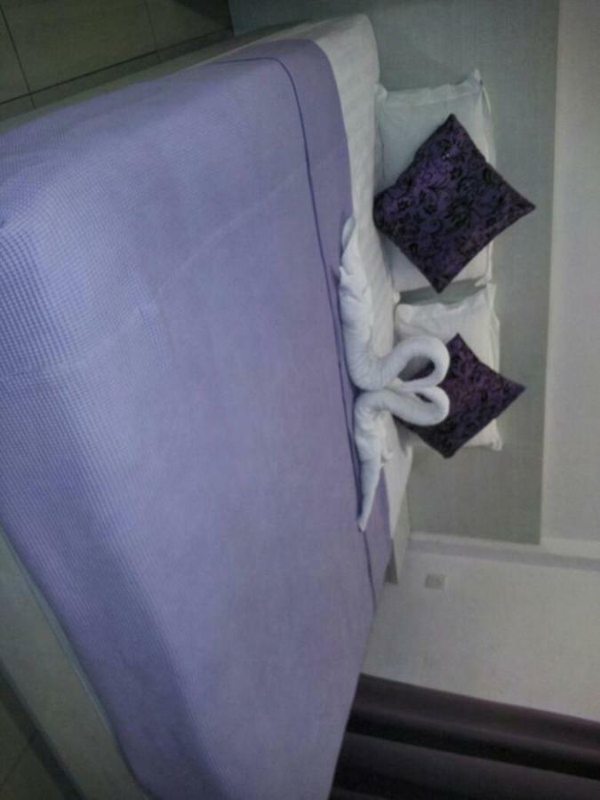 Lavender Riverside Hotel Malacca Екстер'єр фото